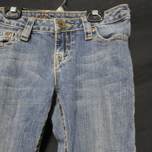 BLUENOTES | size 27 | Blue Denim - Jeans | Embroidered Back Pockets - Picture 5 of 16